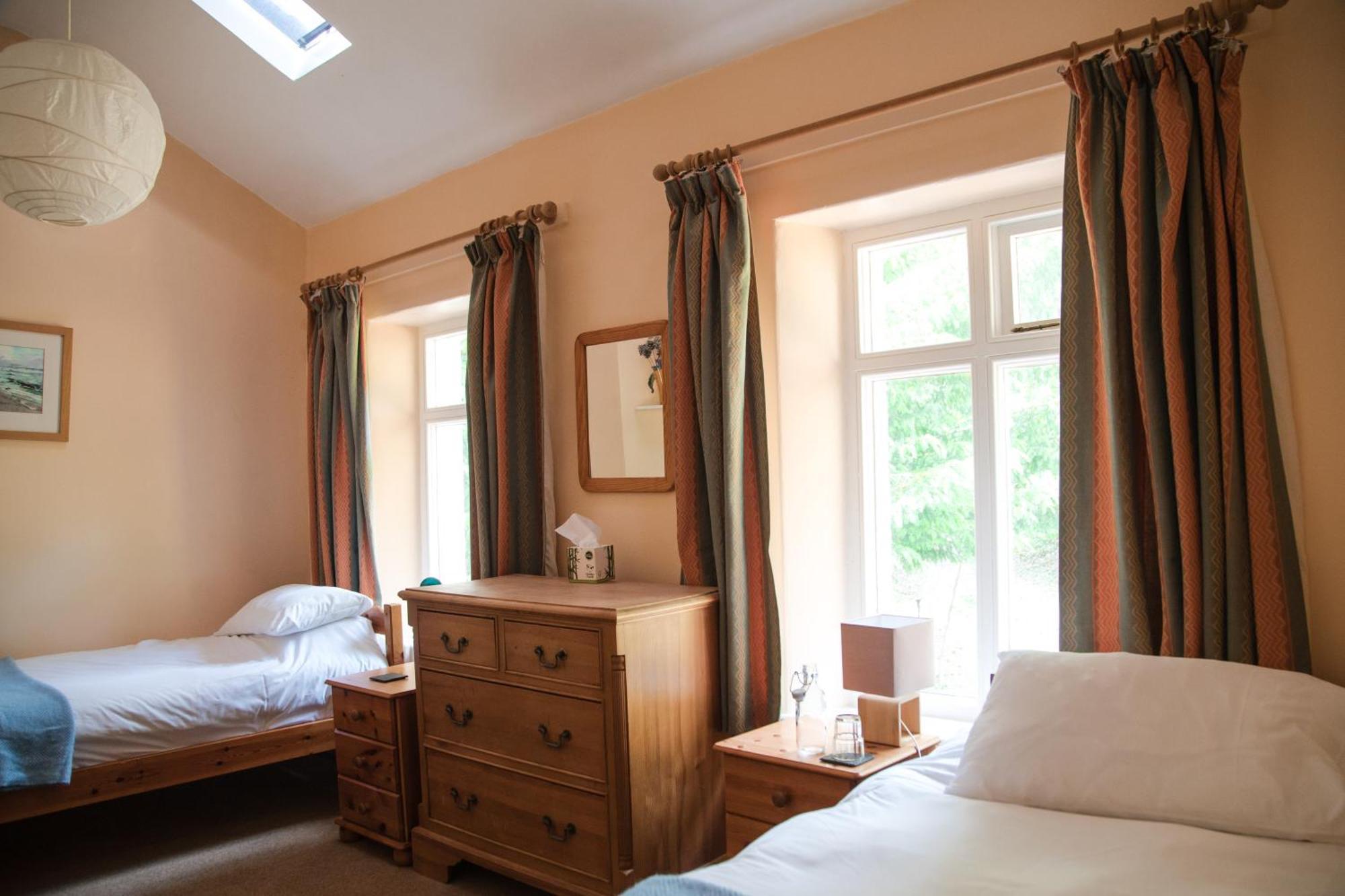 Trigonos - Quiet, Peaceful, Vegetarian B&B And Retreat Centre Nantlle Ngoại thất bức ảnh
