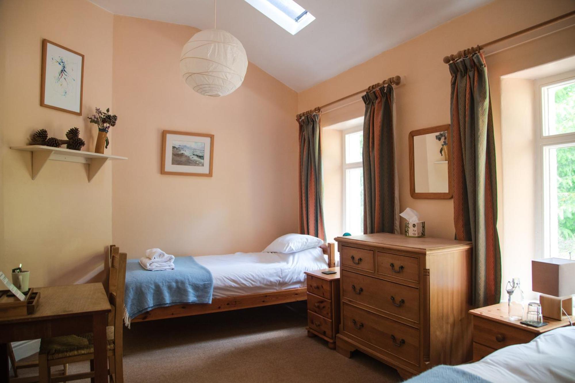 Trigonos - Quiet, Peaceful, Vegetarian B&B And Retreat Centre Nantlle Ngoại thất bức ảnh
